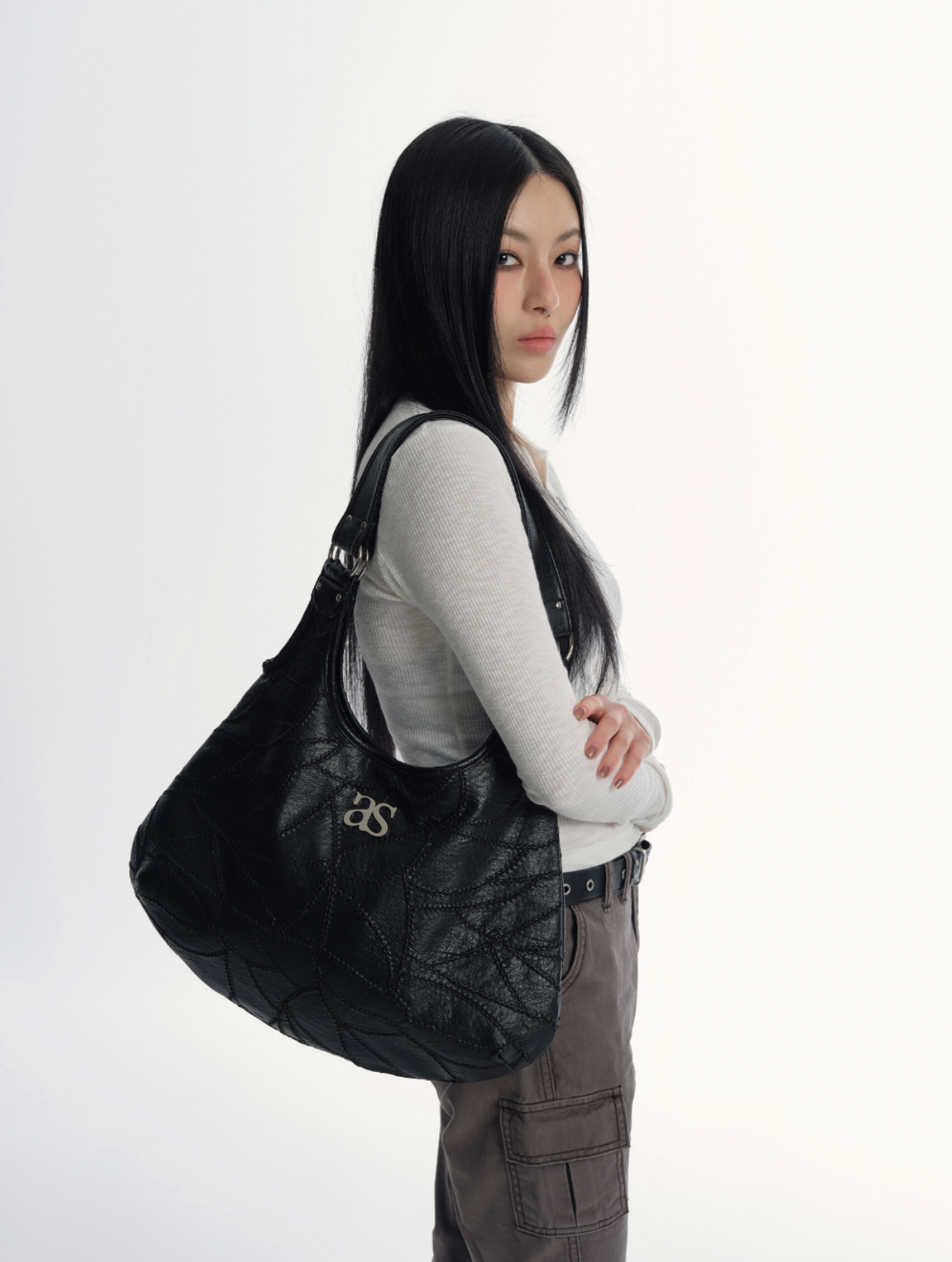 【as'' on】BECKY SHOULDER BAG | Black