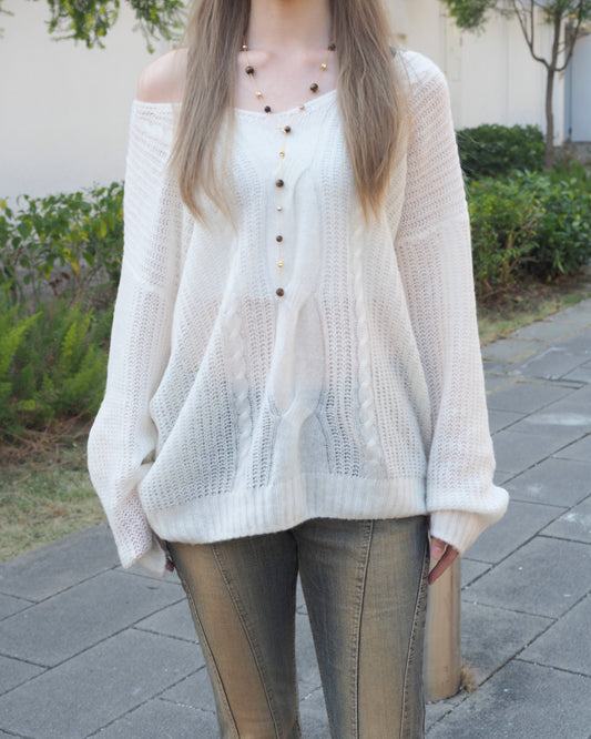 V-neck Cable Soft Wool Knit