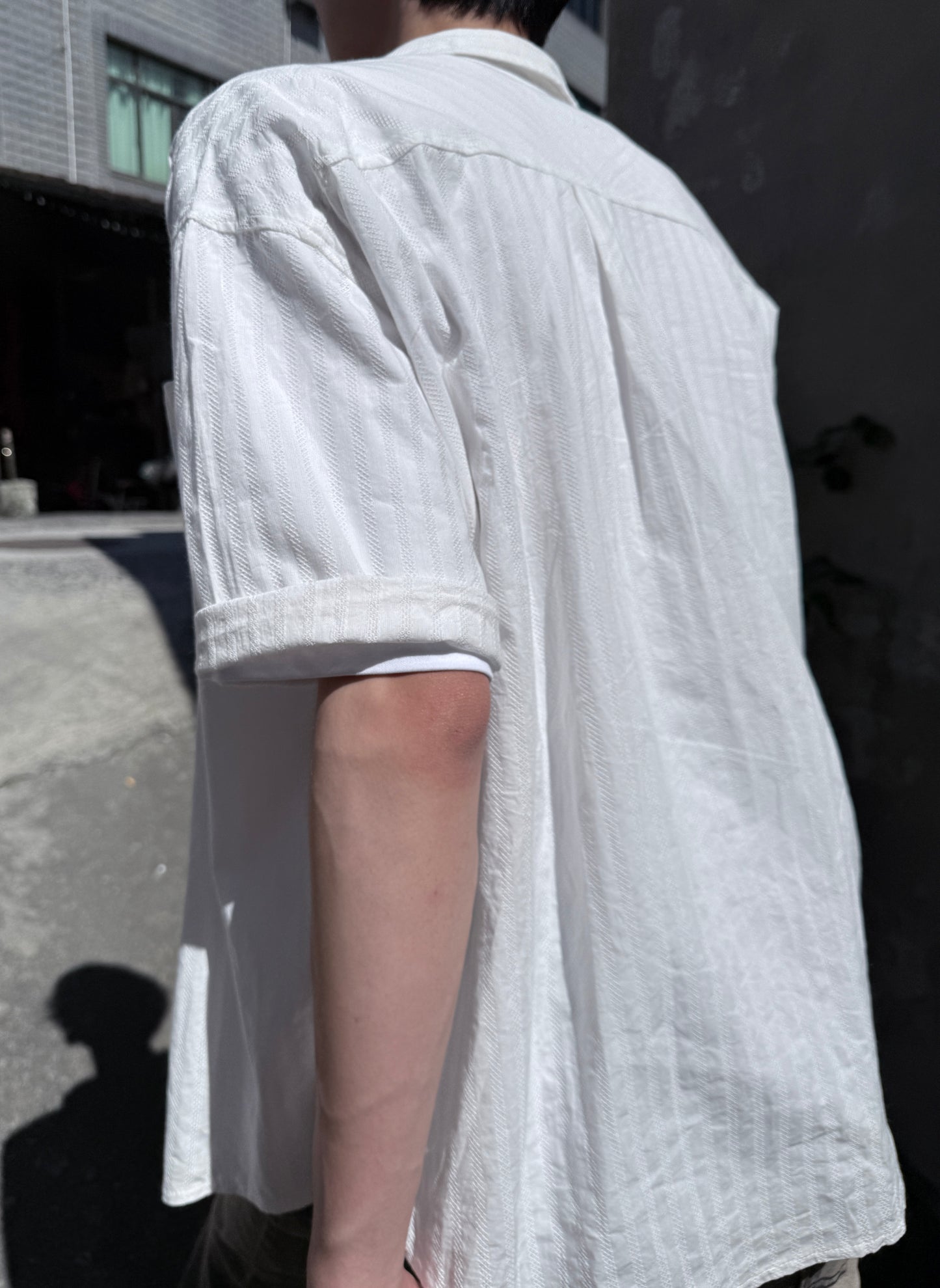 休閒通花白色恤衫 Casual White Openwork Shirt