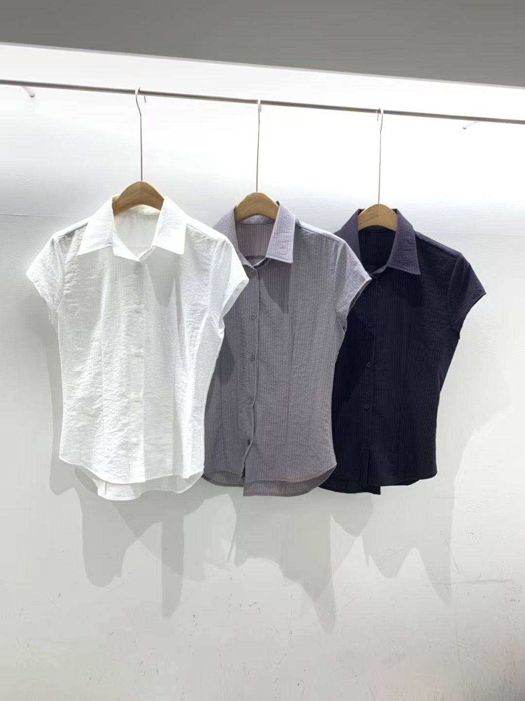基本款薄短袖襯衫 URBAN CLASSIC Lightweight Collared Short-sleeve Shirt