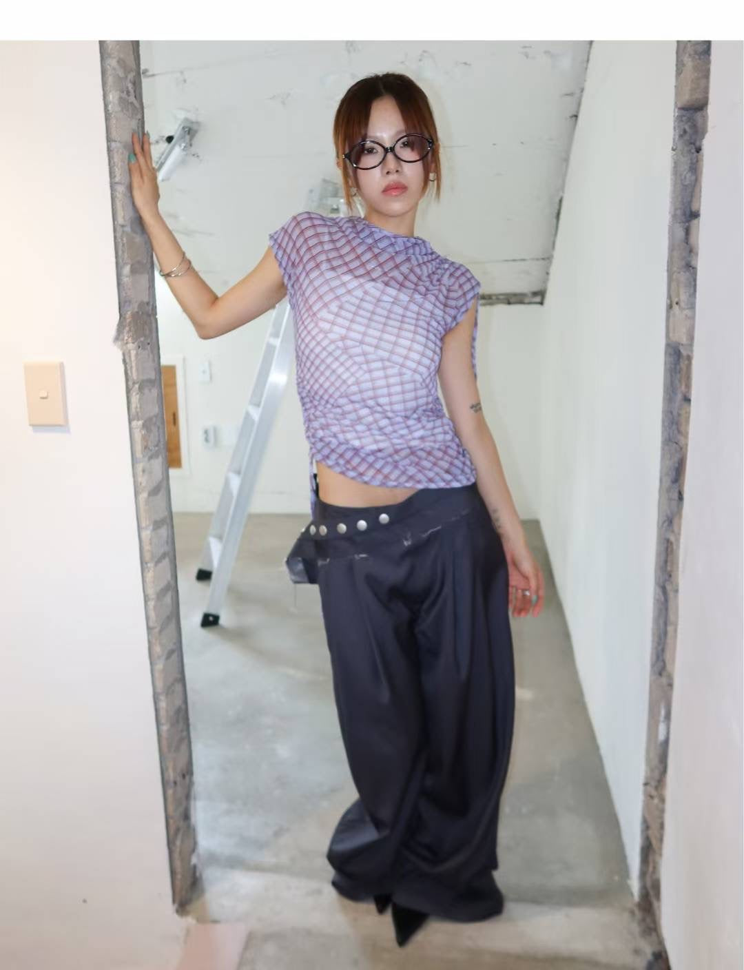小飛袖格仔透薄上衣 Flutter Sleeves Checkered Sheer Top