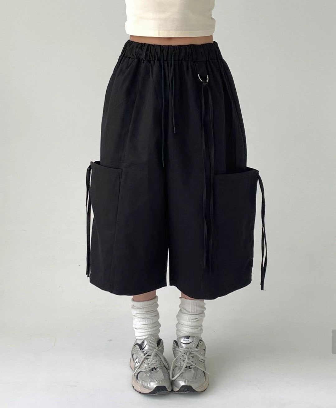 蝴蝶結綁帶口袋五分褲 Ribbon-tie Pocket Midi Pants