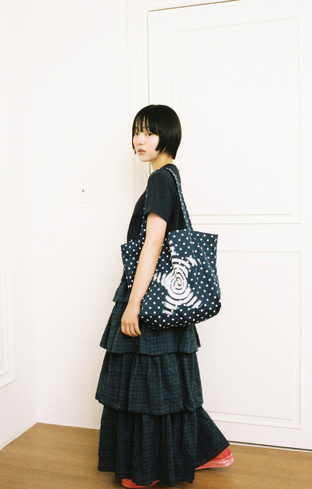 【WEBHOUSE】Twister Star Tote Bag | Navy