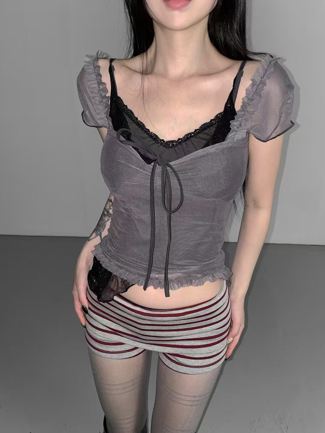 荷葉邊蝴蝶結透膚短袖上衣 Ruffled Ribbon Lace Short-sleeves
