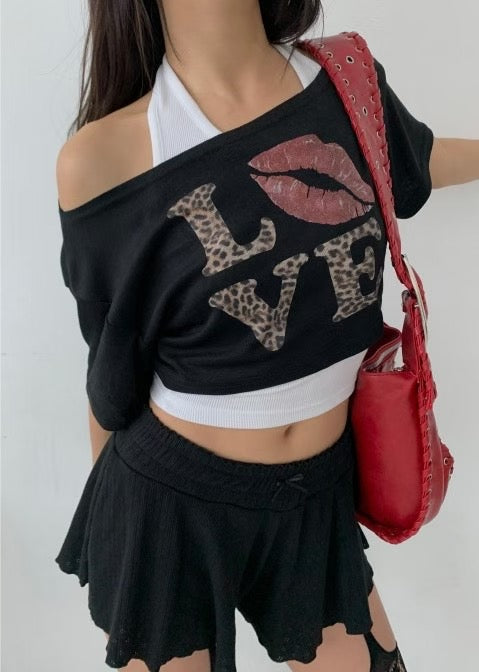 豹紋LOVE露肩短版上衣 Leopard “LOVE” Off Shoulder Crop Top