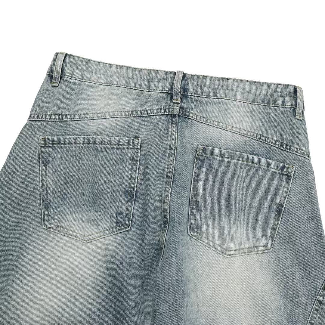 洗水牛仔彎刀褲 Washed Barrel-leg Demin Jeans