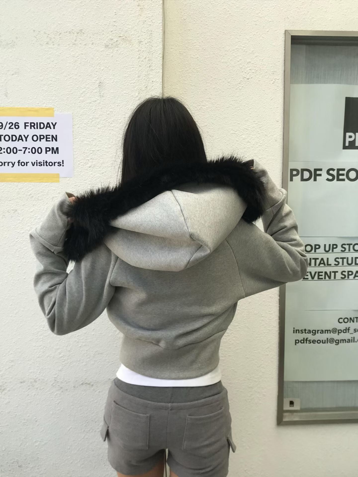 Fur Crop Zip-up Hoodie