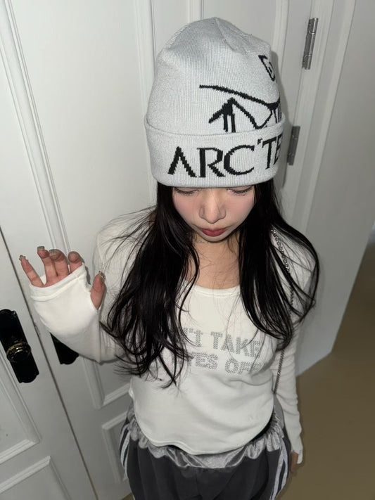 Don’t Take Your Eyes Off Long-sleeved Top