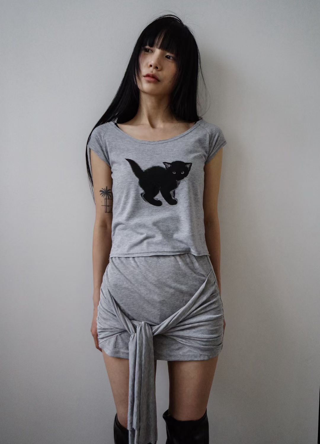 Midnight Kitten Crop Tee
