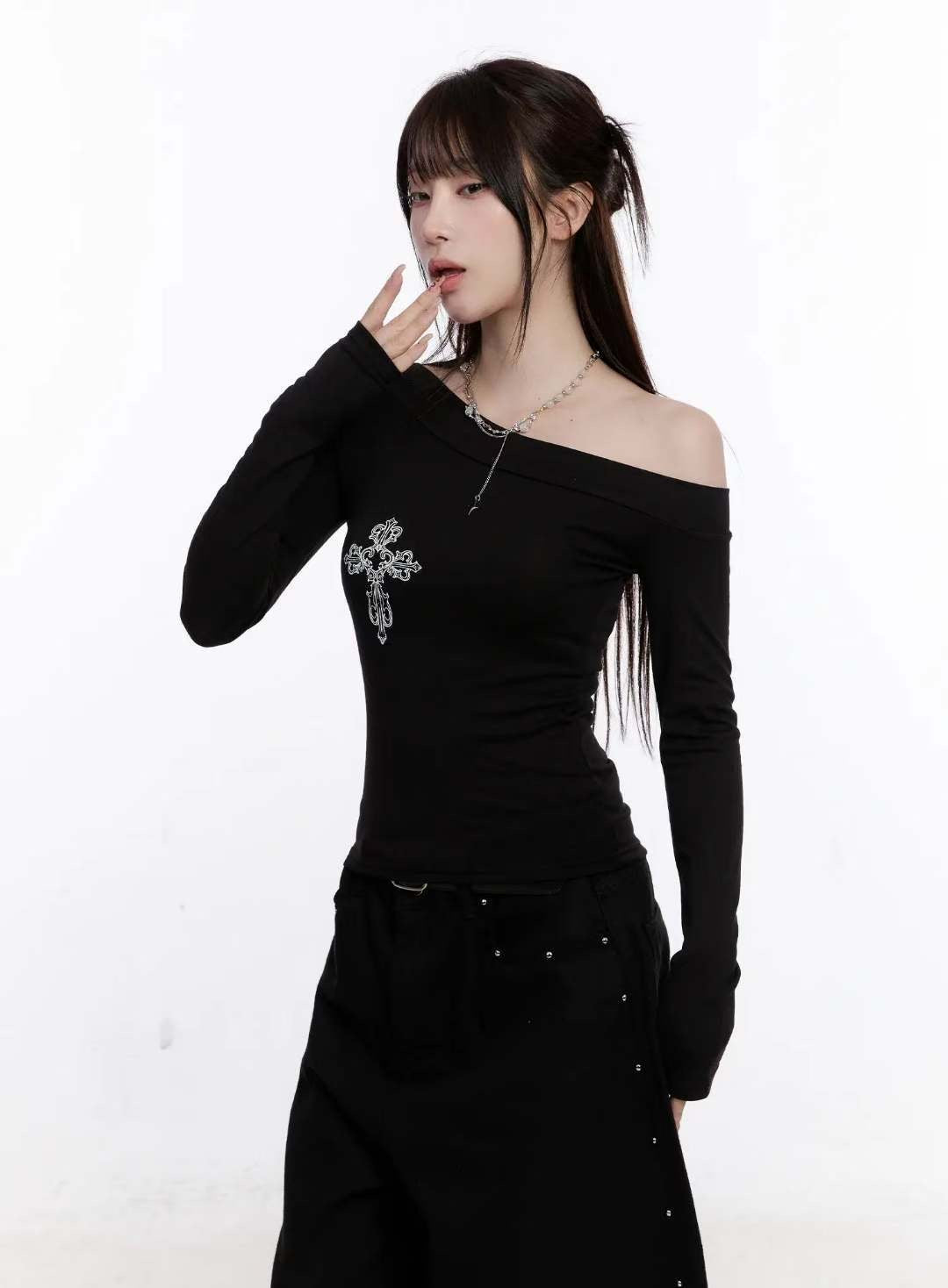 Cross One-shoulder Long-sleeved Top