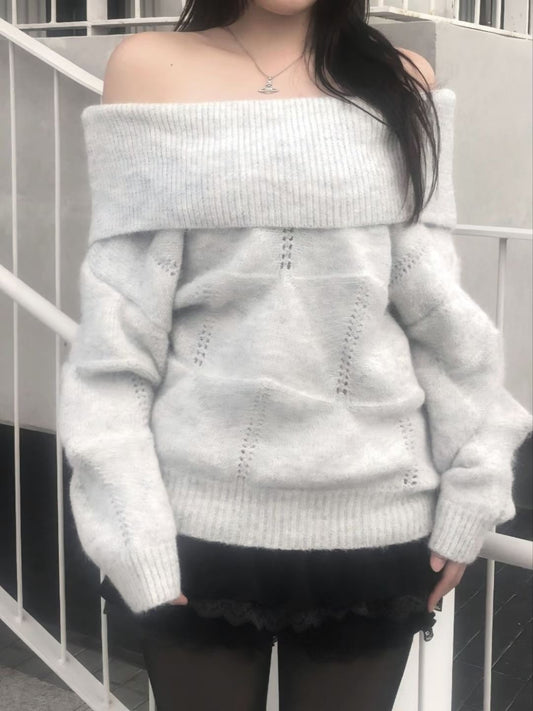 Off-shoulder Knit