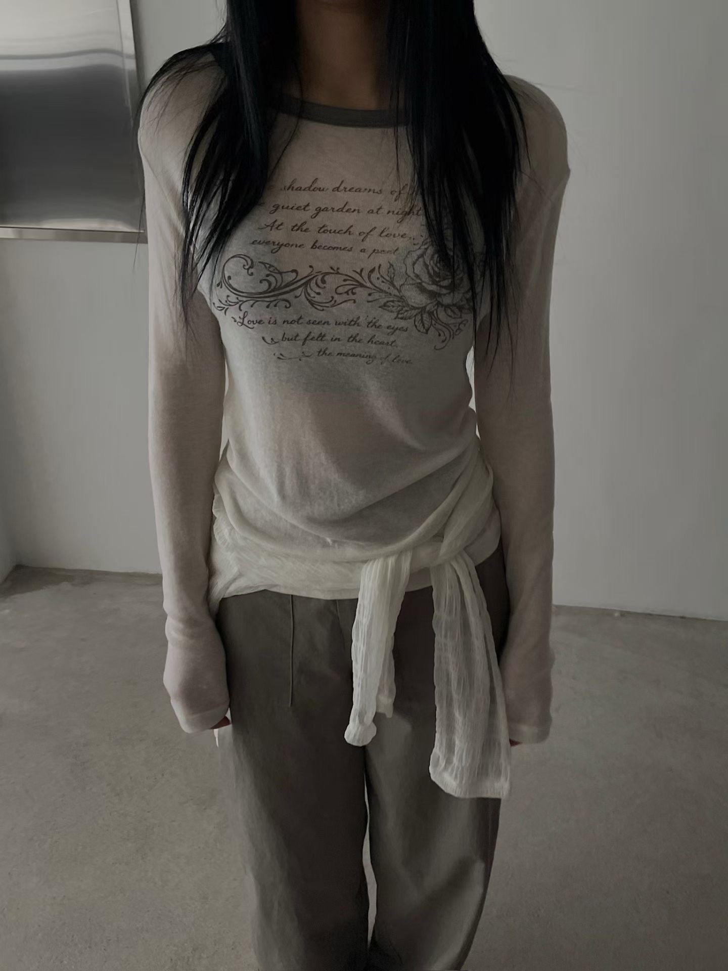 Vintage Calligraphy Long-sleeved Top