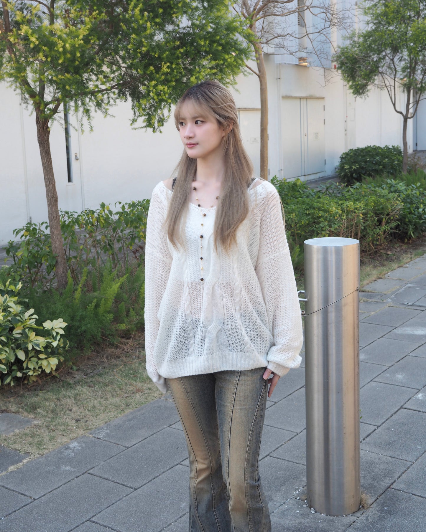 V-neck Cable Soft Wool Knit