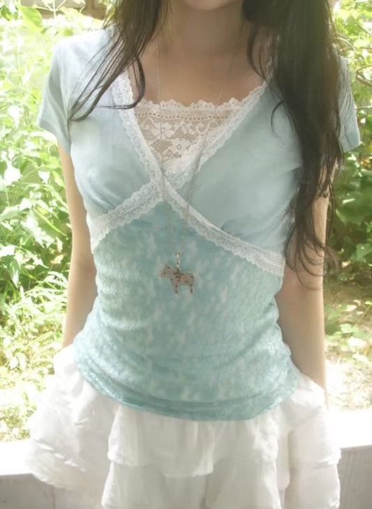 復古蕾絲短袖上衣 Vintage Lace Short-sleeved Top
