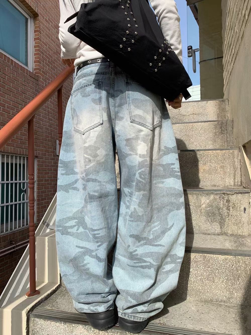 洗水迷彩彎刀褲 Brush Camo Denim Ballon Pants
