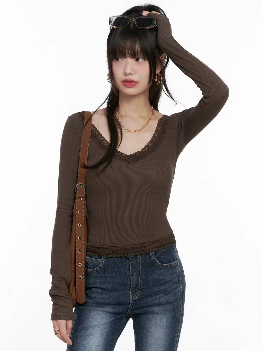 蕾絲修腰薄長袖 Laced V-shape Long-sleeve